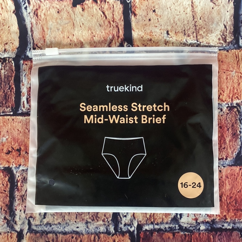 ⭐️ Truekind Seamless Stretch Mid-Waist Brief in Black ⭐️ FINAL SALE ⭐️